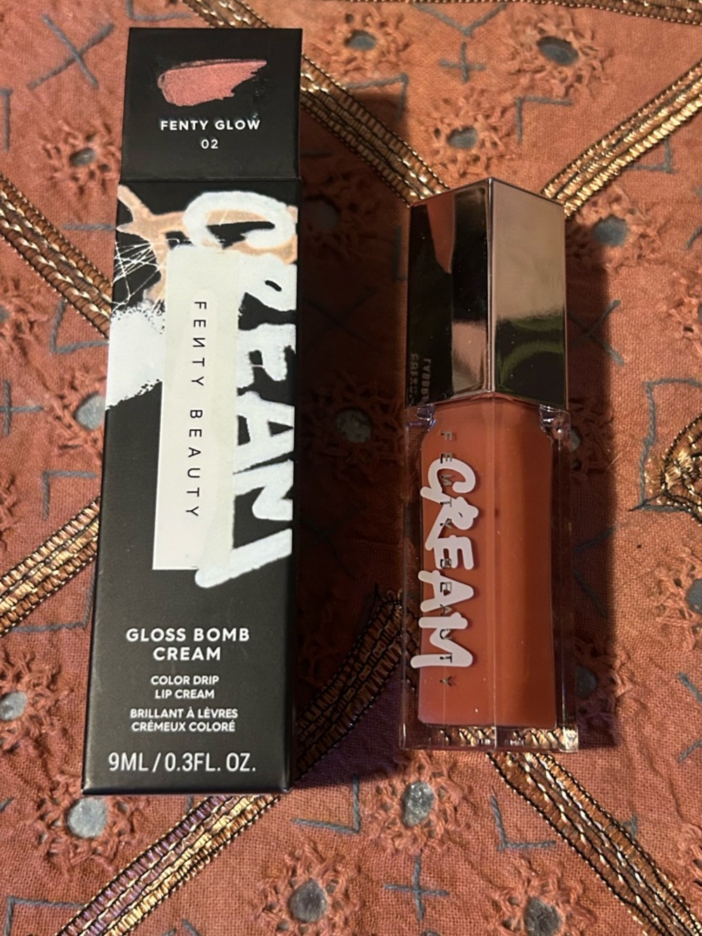 FENTY BEAUTY Gloss Bomb Cream Color Drip Lip Cream in Fenty Glow - Picture 3 of 7